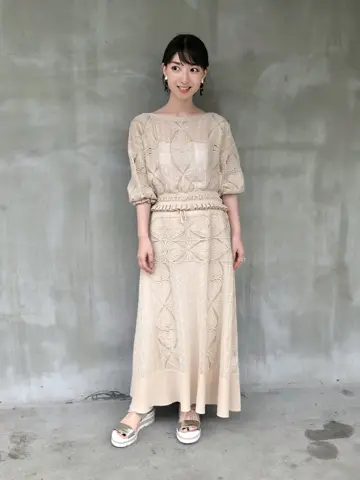 GRACE CONTINENTAL 青木育日 コーディネート画像