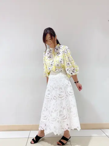 GRACE CONTINENTAL MOMOKO コーディネート画像