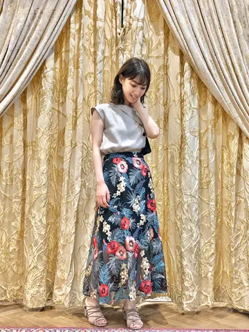 GRACE CONTINENTAL 青木育日 コーディネート画像