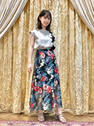 GRACE CONTINENTAL 青木育日 コーディネート画像