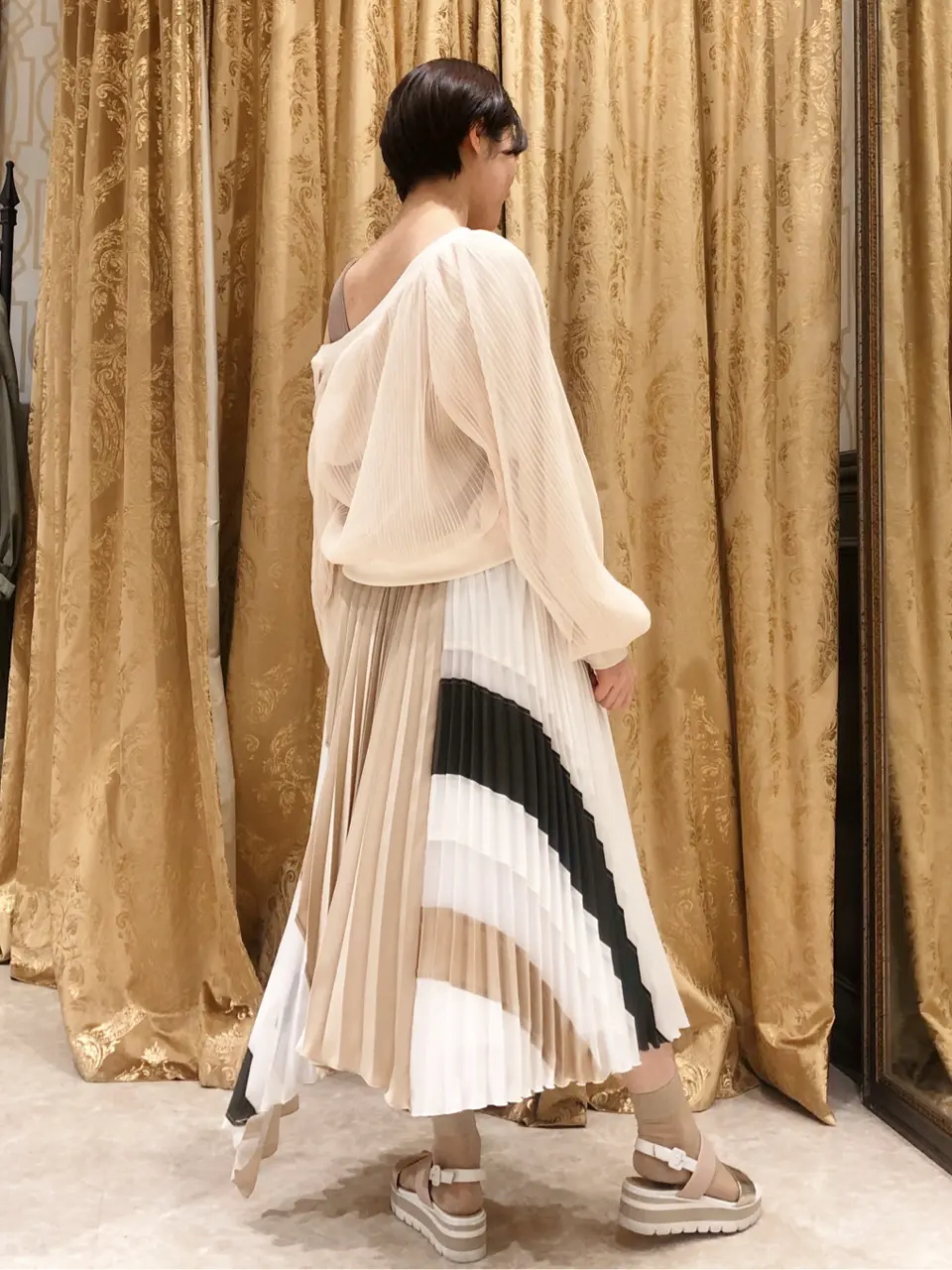 GRACE CONTINENTAL A.FUKUDA コーディネート画像