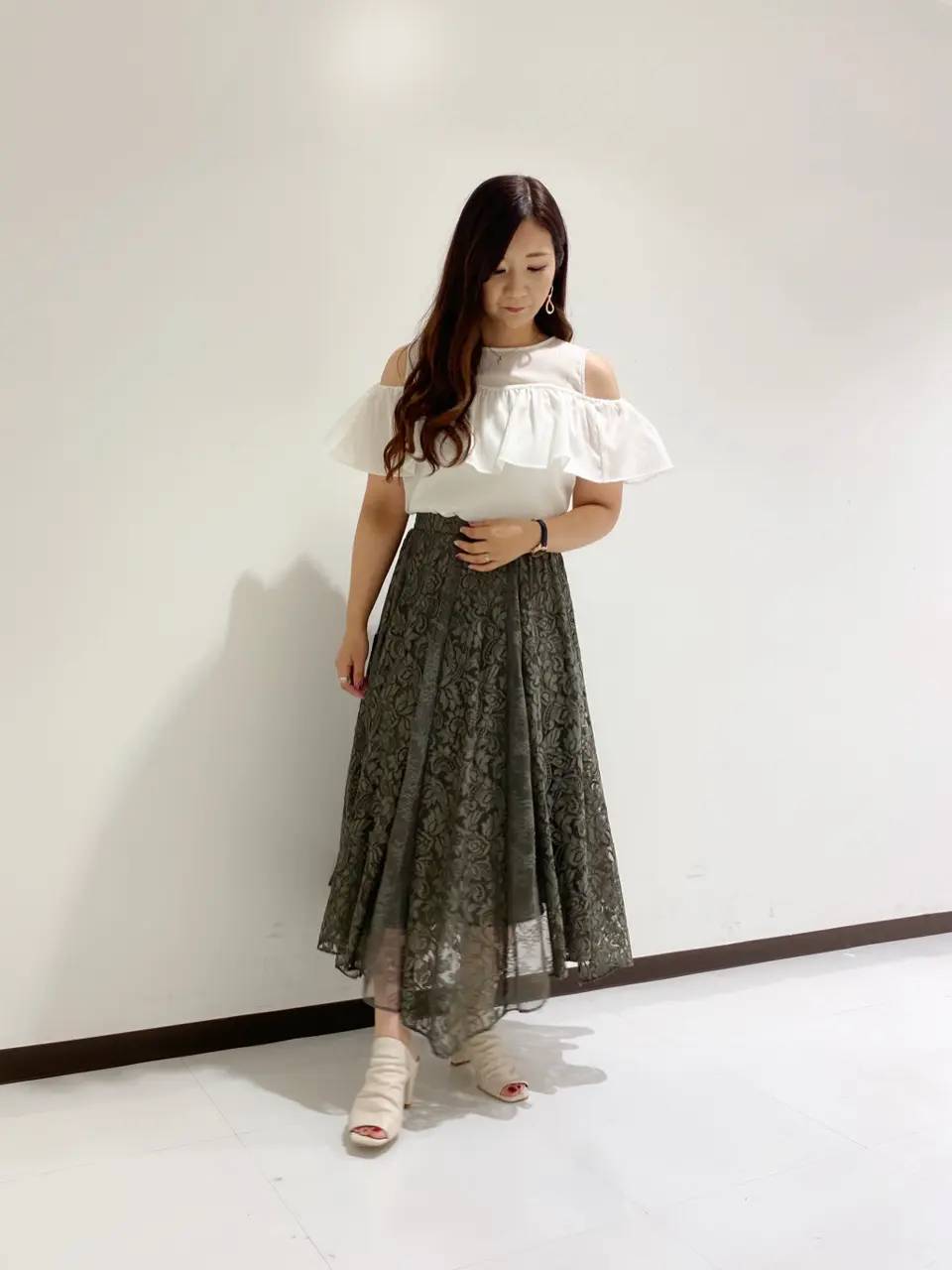 GRACE CONTINENTAL MOMOKO コーディネート画像