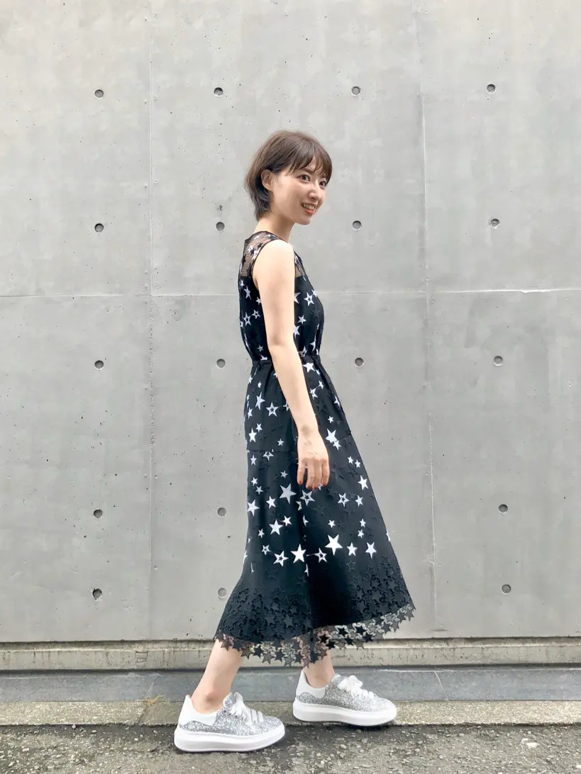 GRACE CONTINENTAL 青木育日 コーディネート画像