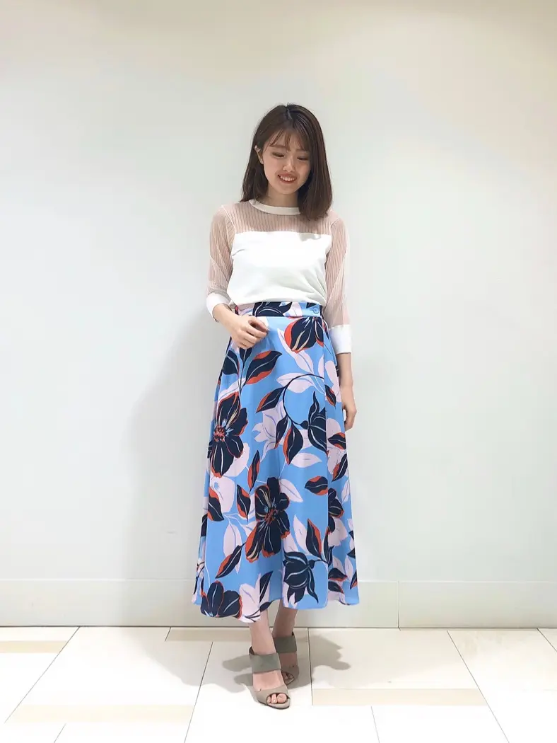 GRACE CONTINENTAL minami コーディネート画像