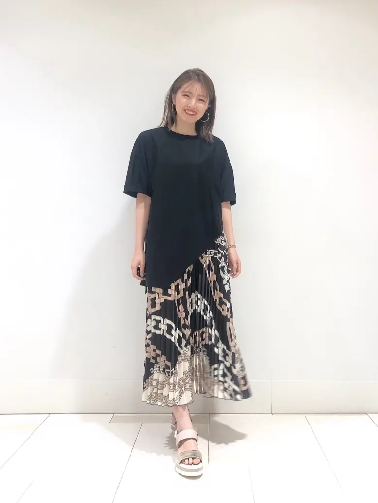 GRACE CONTINENTAL minami コーディネート画像