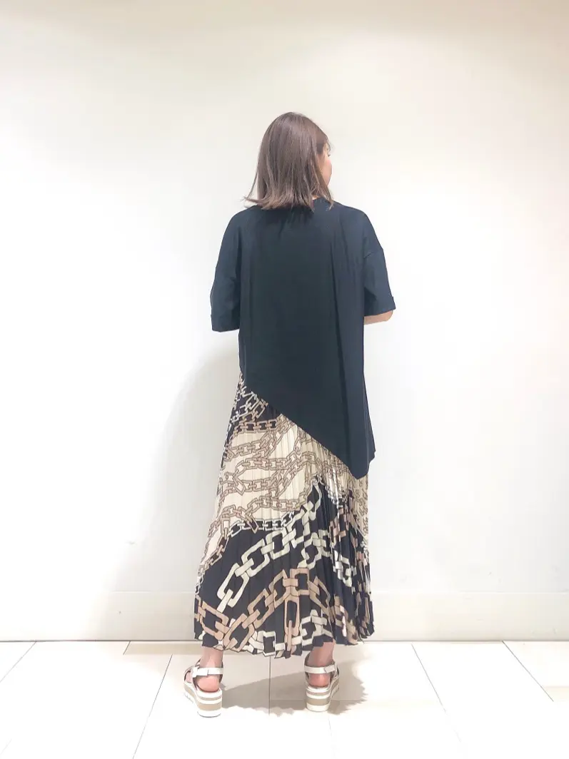 GRACE CONTINENTAL minami コーディネート画像