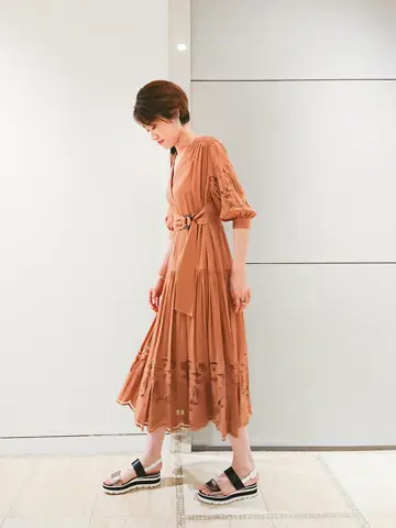 GRACE CONTINENTAL 今野　志保 コーディネート画像