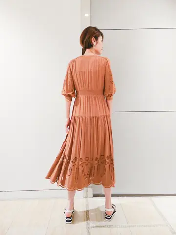 GRACE CONTINENTAL 今野　志保 コーディネート画像