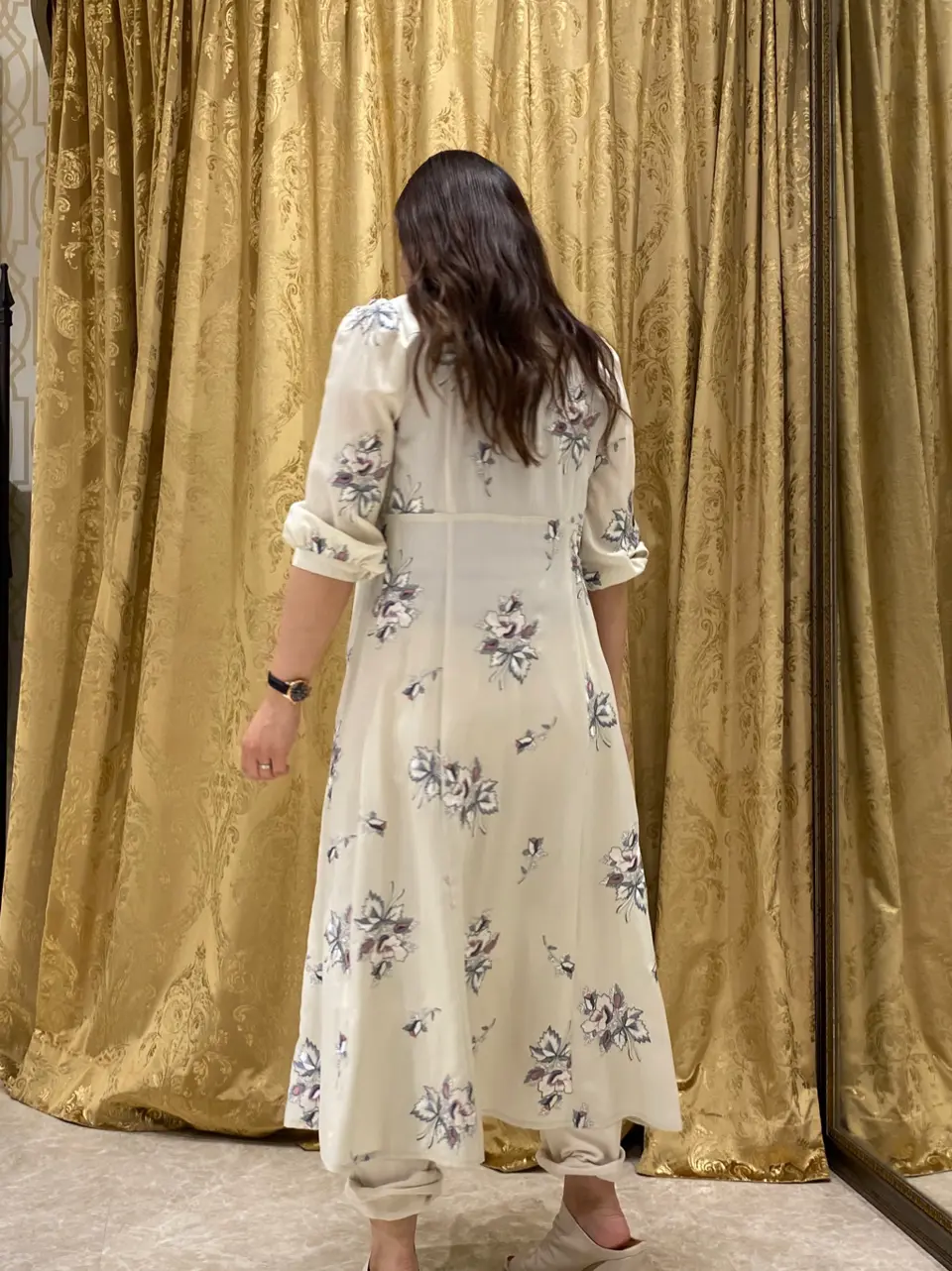 GRACE CONTINENTAL MOMOKO コーディネート画像