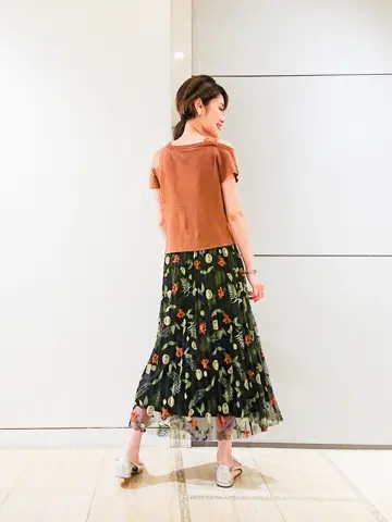 GRACE CONTINENTAL 今野　志保 コーディネート画像