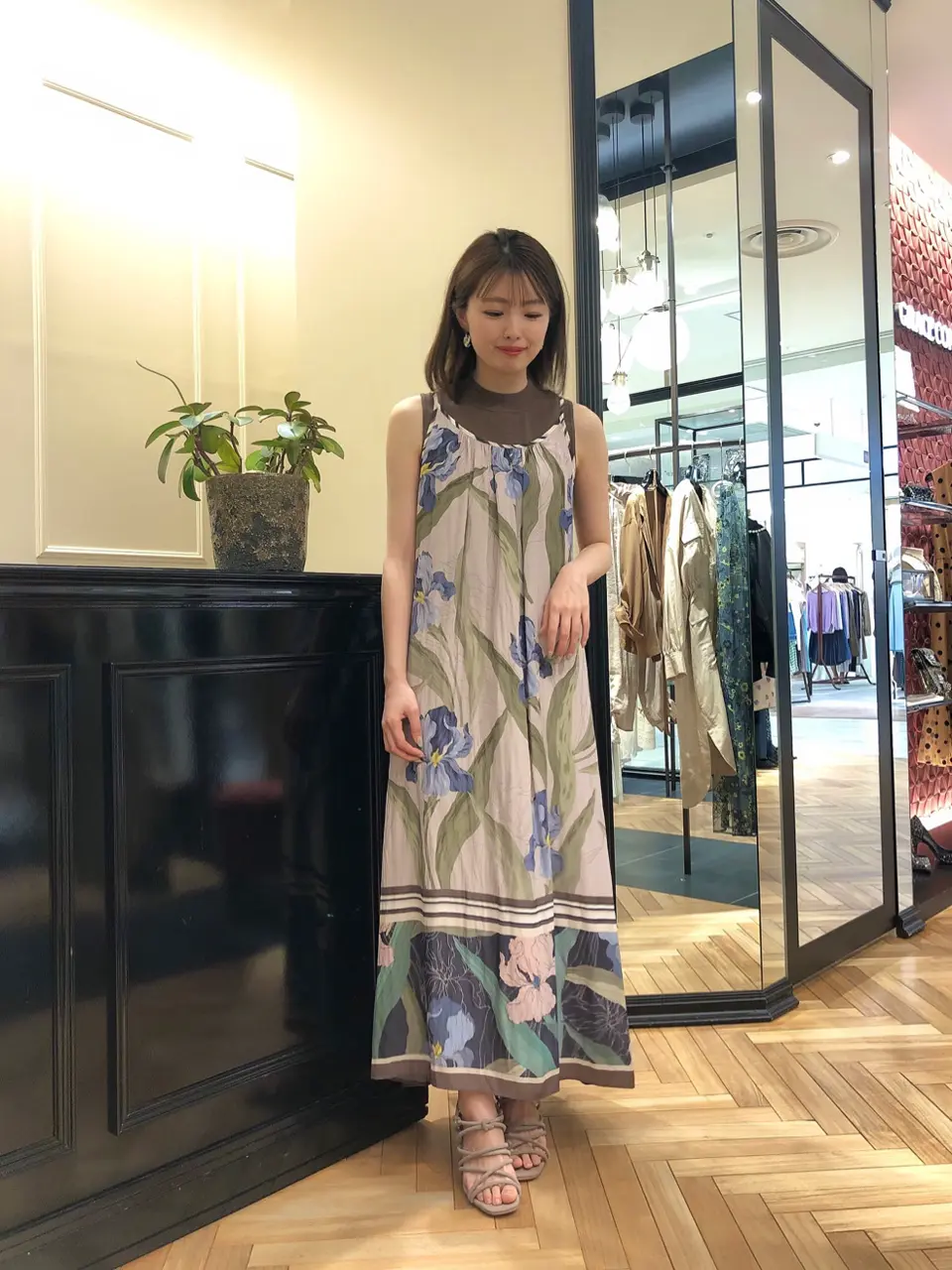 GRACE CONTINENTAL minami コーディネート画像