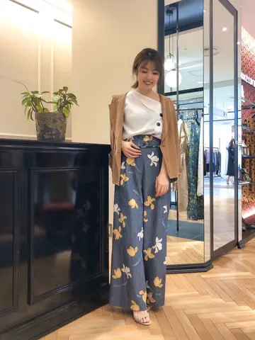 GRACE CONTINENTAL minami コーディネート画像