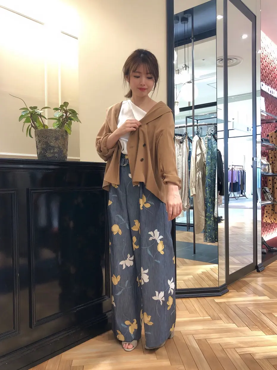 GRACE CONTINENTAL minami コーディネート画像