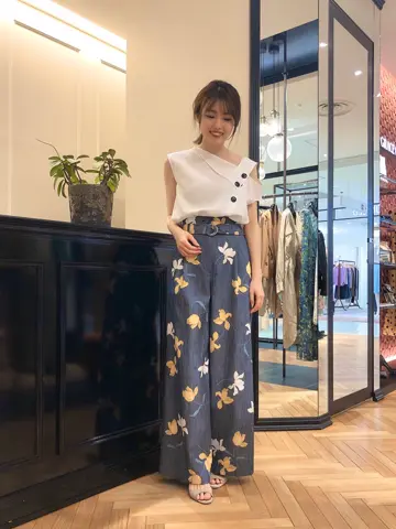 GRACE CONTINENTAL minami コーディネート画像