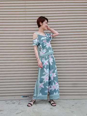 GRACE CONTINENTAL 今野　志保 コーディネート画像