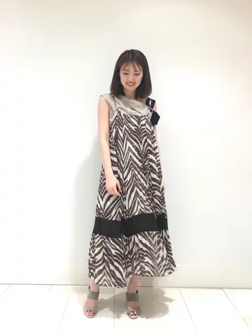 GRACE CONTINENTAL minami コーディネート画像