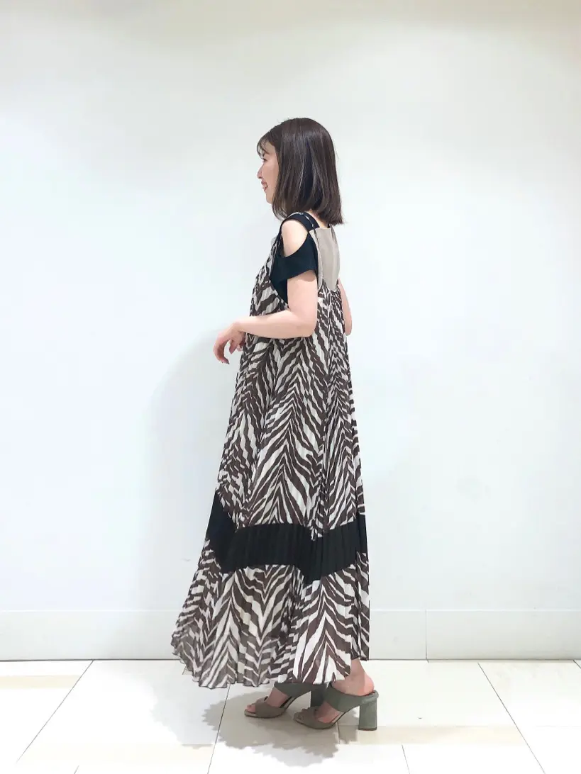 GRACE CONTINENTAL minami コーディネート画像