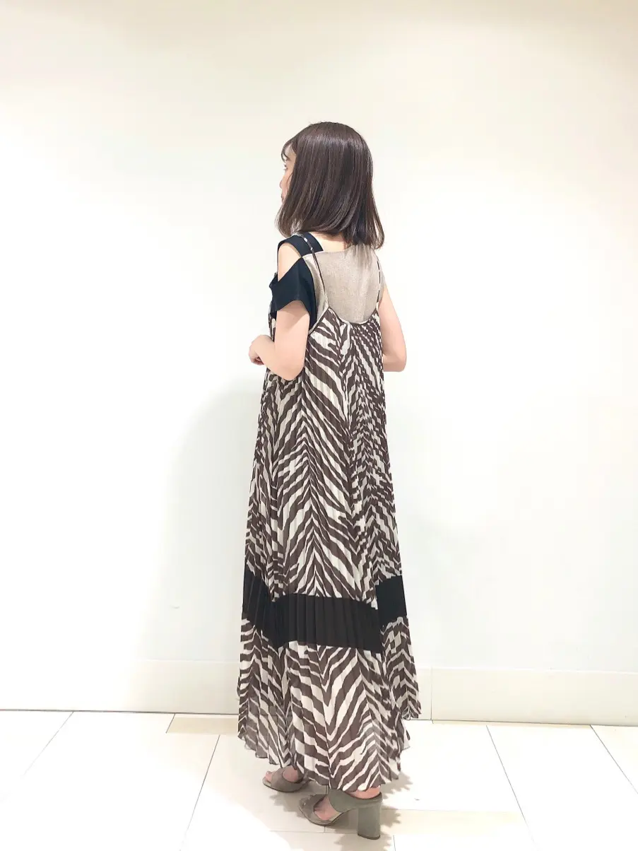 GRACE CONTINENTAL minami コーディネート画像