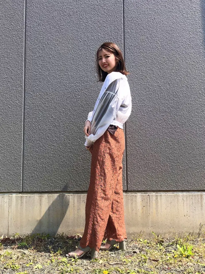 GRACE CONTINENTAL minami コーディネート画像