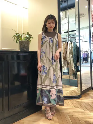 GRACE CONTINENTAL minami コーディネート画像