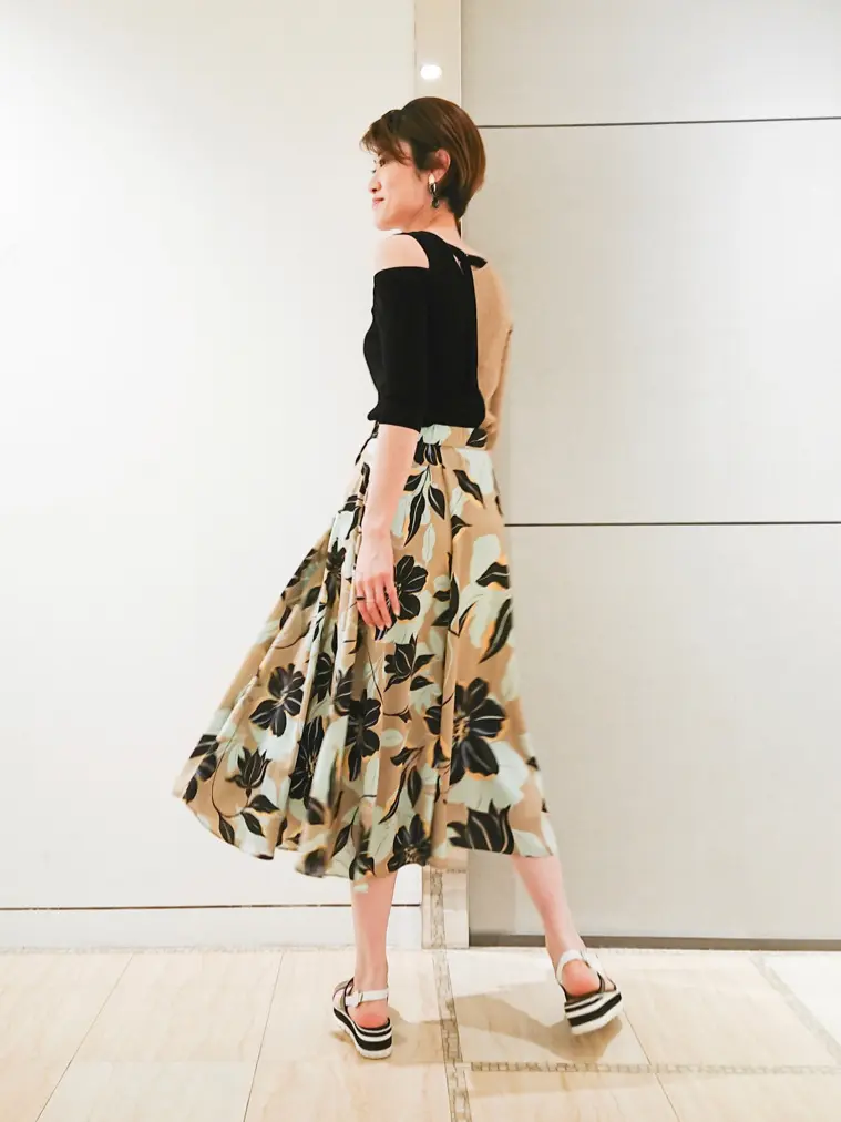 GRACE CONTINENTAL 今野　志保 コーディネート画像