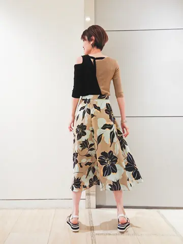 GRACE CONTINENTAL 今野　志保 コーディネート画像