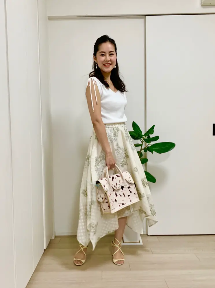 GRACE CONTINENTAL 小笠原　春菜 コーディネート画像