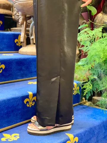 GRACE CONTINENTAL 小笠原　春菜 コーディネート画像