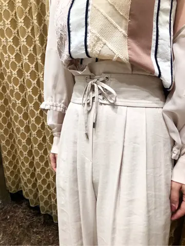 GRACE CONTINENTAL ebata. コーディネート画像