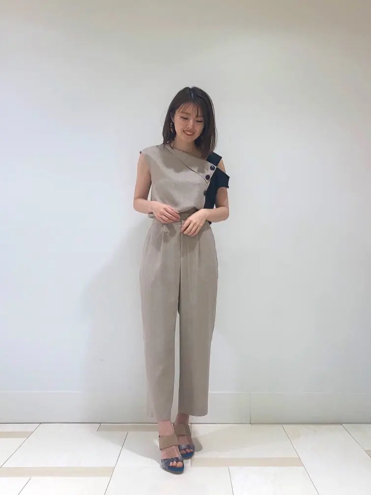 GRACE CONTINENTAL minami コーディネート画像