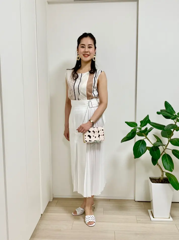 GRACE CONTINENTAL 小笠原　春菜 コーディネート画像