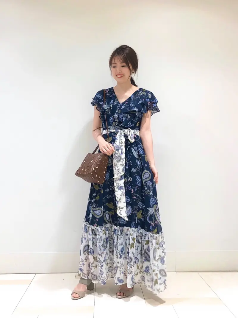 GRACE CONTINENTAL minami コーディネート画像