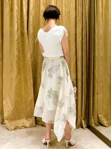 GRACE CONTINENTAL A.FUKUDA コーディネート画像