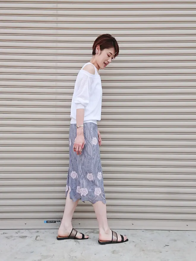 GRACE CONTINENTAL 今野　志保 コーディネート画像