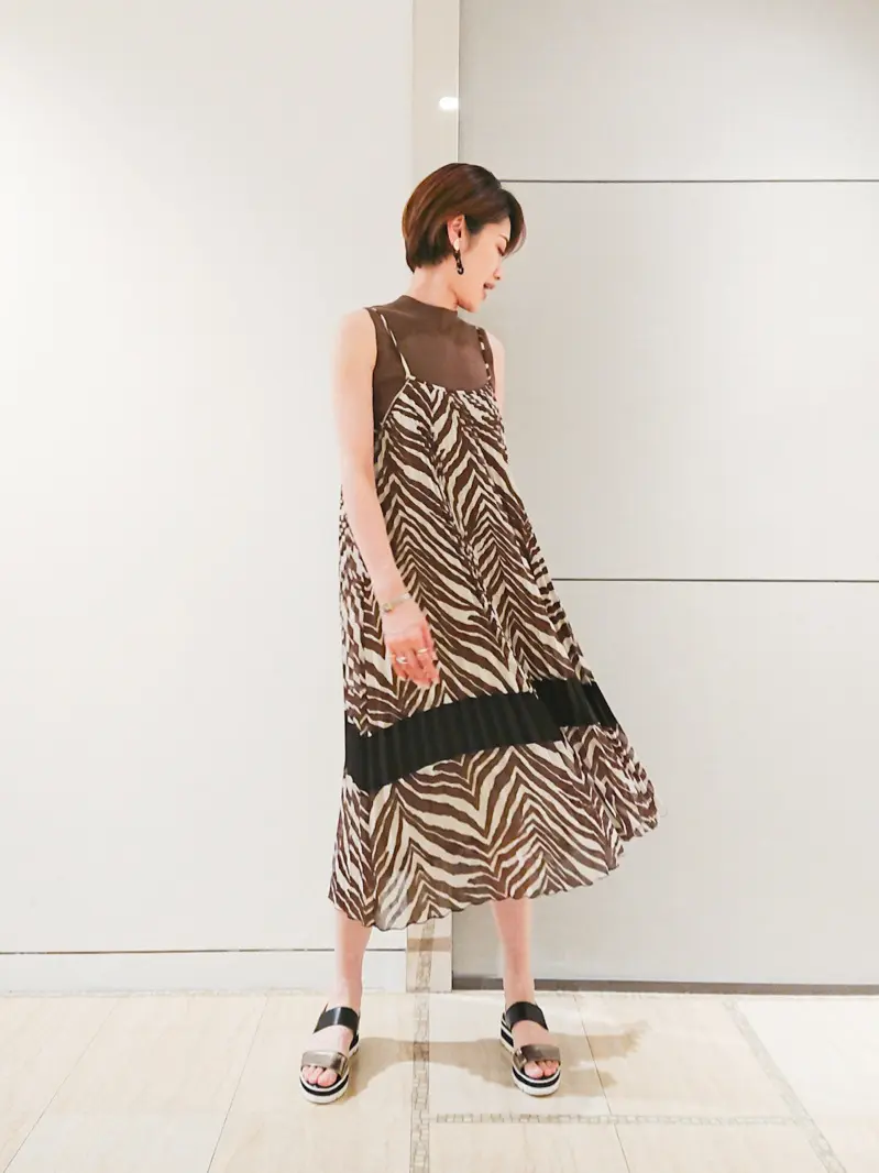 GRACE CONTINENTAL 今野　志保 コーディネート画像