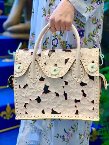 GRACE CONTINENTAL 小笠原　春菜 コーディネート画像