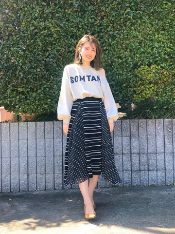 GRACE CONTINENTAL minami コーディネート画像