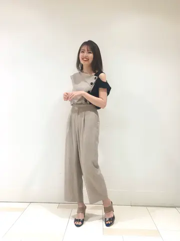 GRACE CONTINENTAL minami コーディネート画像