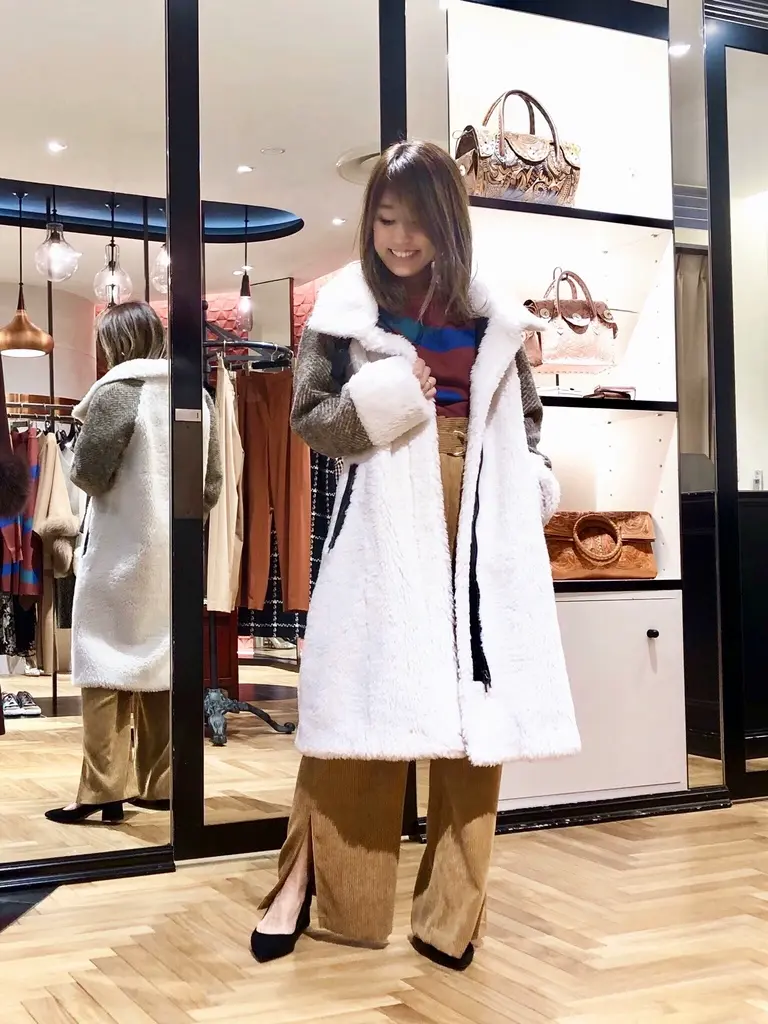 GRACE CONTINENTAL yukimi yonee コーディネート画像