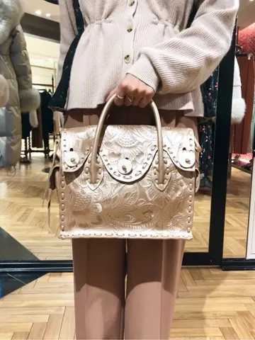 GRACE CONTINENTAL yukimi yonee コーディネート画像