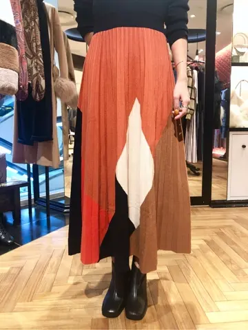 GRACE CONTINENTAL yukimi yonee コーディネート画像