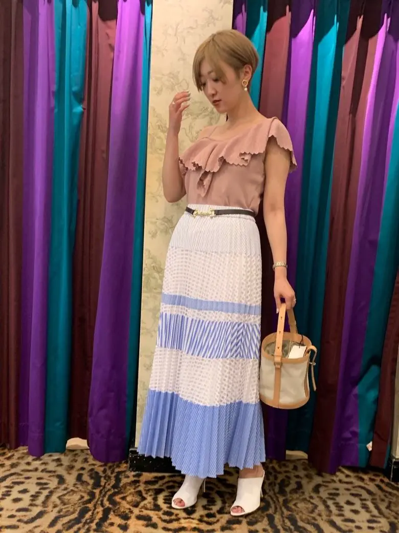 GRACE CONTINENTAL Arichi コーディネート画像