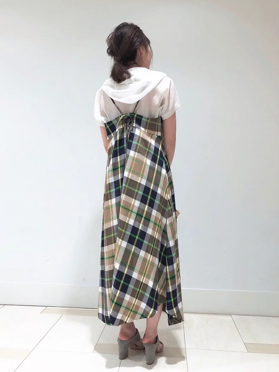 GRACE CONTINENTAL minami コーディネート画像