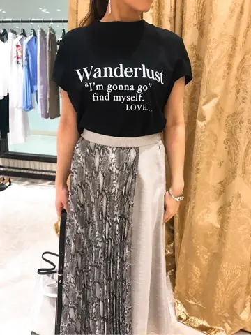 GRACE CONTINENTAL 松﨑　咲良 コーディネート画像