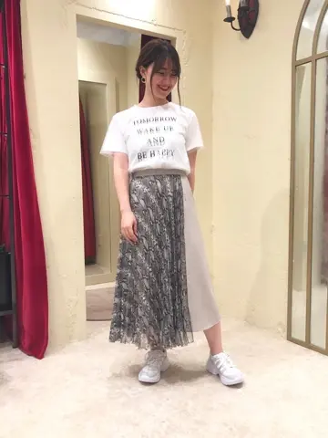 GRACE CONTINENTAL ebata. コーディネート画像