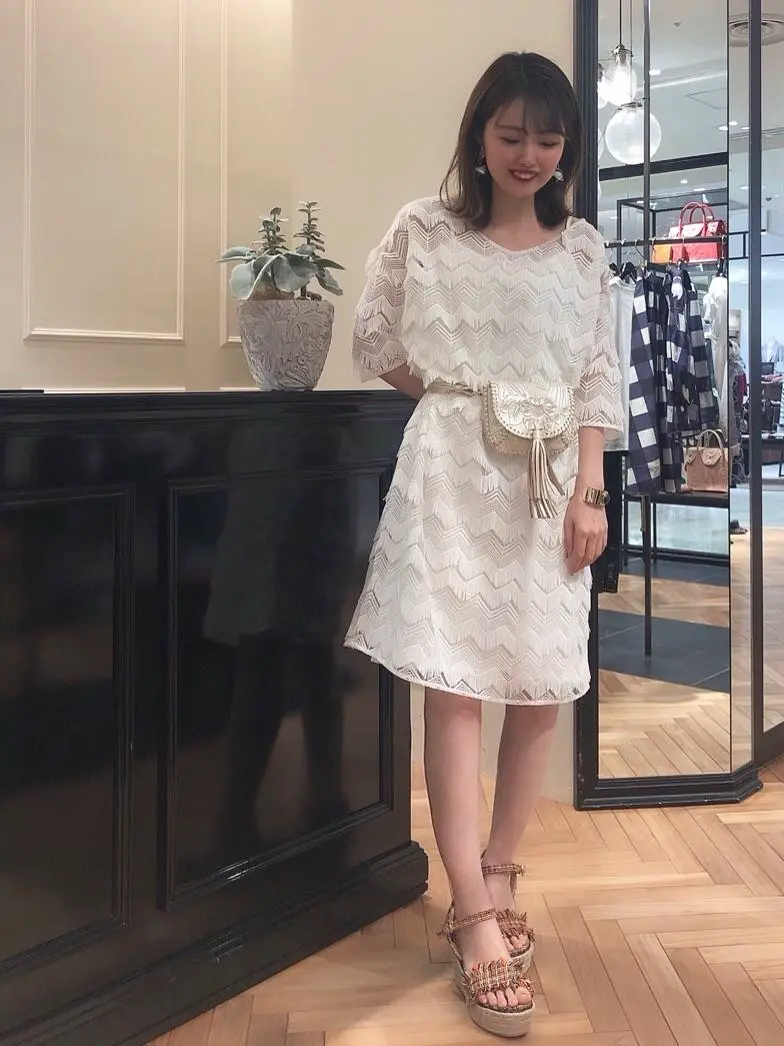 GRACE CONTINENTAL minami コーディネート画像