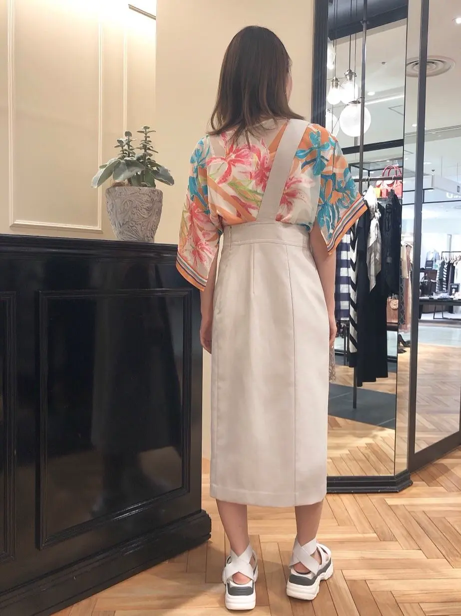 GRACE CONTINENTAL minami コーディネート画像