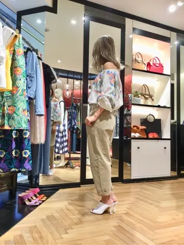 GRACE CONTINENTAL yukimi yonee コーディネート画像