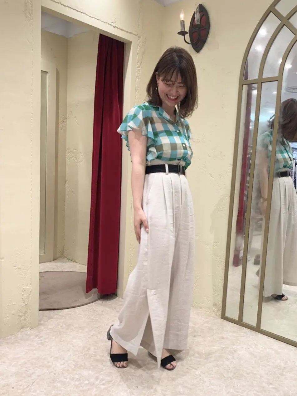 GRACE CONTINENTAL ebata. コーディネート画像