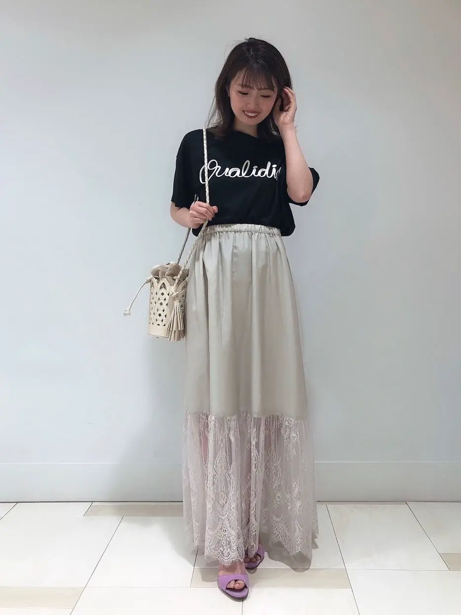 GRACE CONTINENTAL minami コーディネート画像